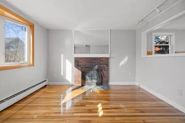 32 Leonard Rd, Melrose, MA 02176