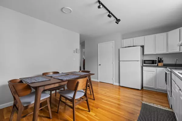 110 Pearl St #2, Somerville, MA 02145-3249