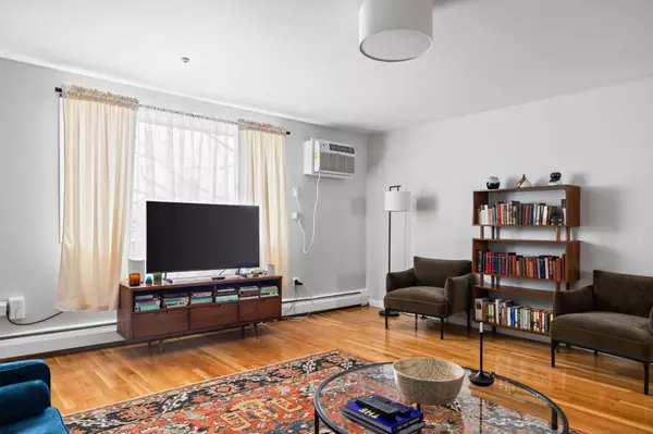 110 Pearl St #2, Somerville, MA 02145-3249