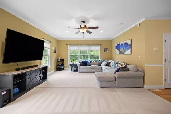 1 Eleanor Dr, Wilmington, MA 01887