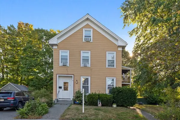 11 Congress St, Stoneham, MA 02180