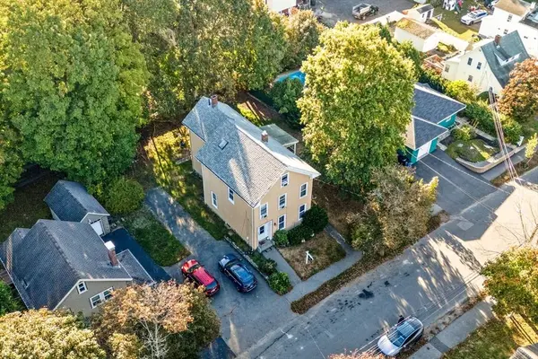 11 Congress St, Stoneham, MA 02180