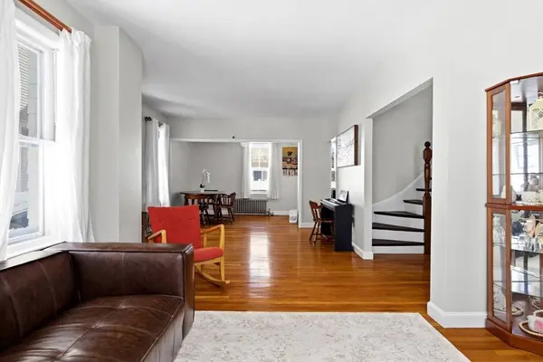 23 Ellsworth Ave, Melrose, MA 02176