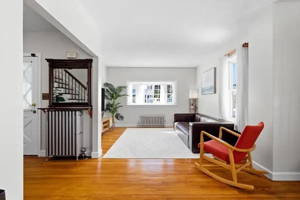 23 Ellsworth Ave, Melrose, MA 02176