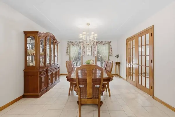 11 Satucket Tr, Bridgewater, MA 02324