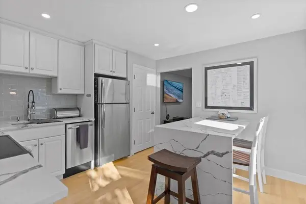 34 Washington St #2B, Boston, MA 02129