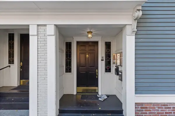 34 Washington St #2B, Boston, MA 02129