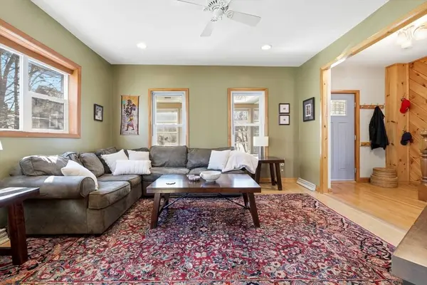 59 Cherry St, Malden, MA 02148