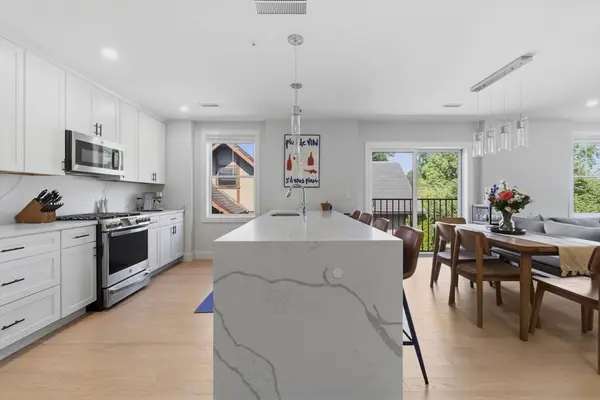 52 West Emerson St #6, Melrose, MA 02176
