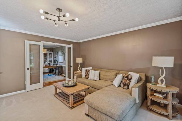 7043 Cavalry Court, Dublin, OH 43017