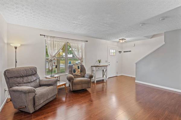 382 Moss Court, Marysville, OH 43040