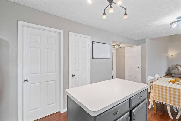 382 Moss Court, Marysville, OH 43040