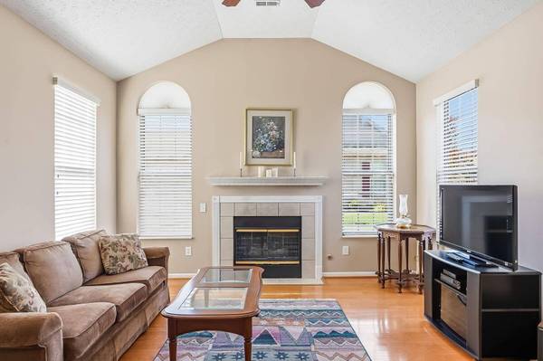 3697 Stoneway Point, Powell, OH 43065