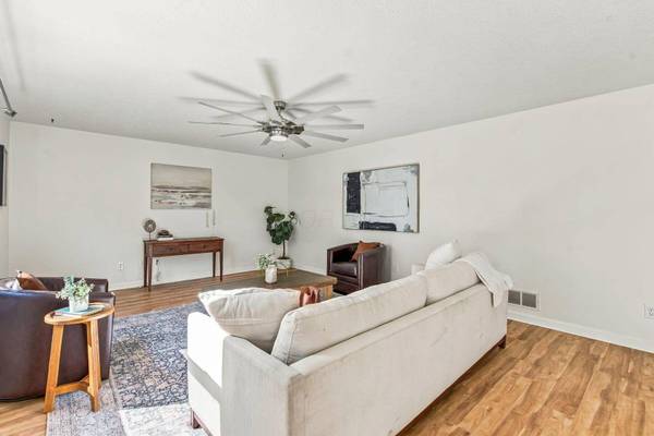 714 Streamwater Drive, Blacklick, OH 43004