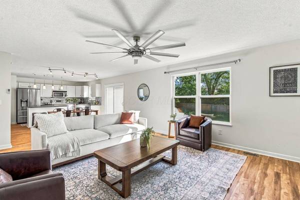 714 Streamwater Drive, Blacklick, OH 43004