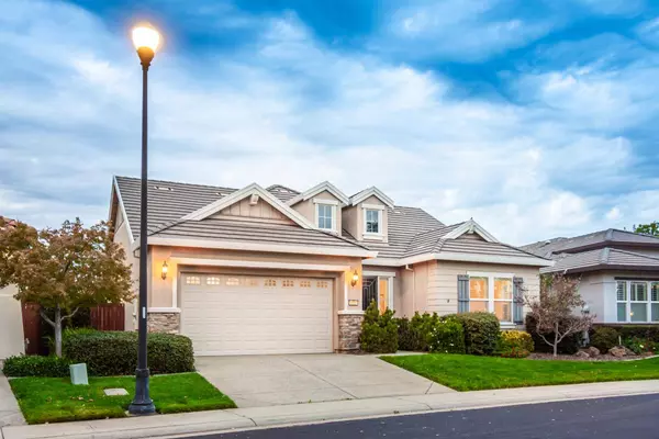 2112 Arlington DR, Roseville, CA 95747