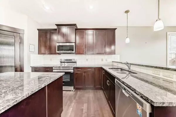 379 Mahogany TER SE, Calgary, AB T3M 0X4