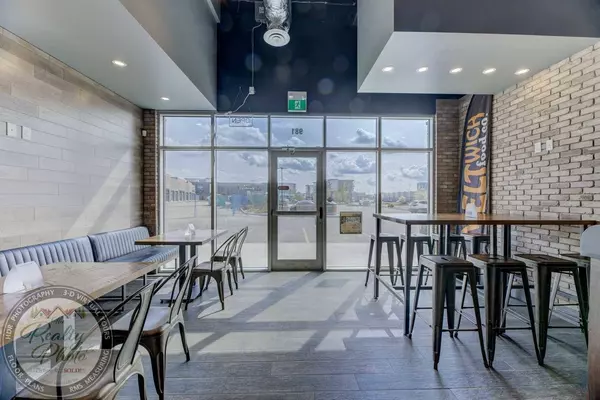 981 Tamarack WAY NW, Edmonton, AB T6T 0X2