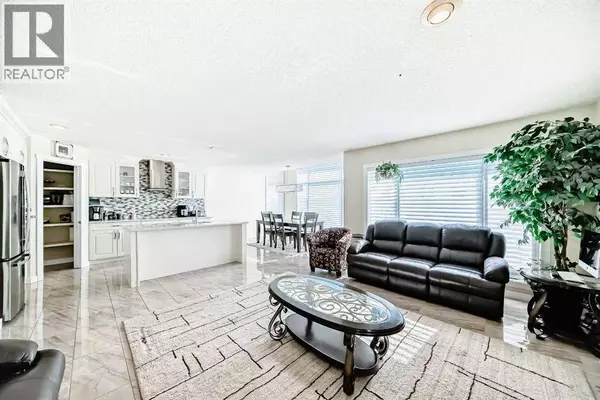 41 Covette Bay NE, Calgary, AB T3K4S9