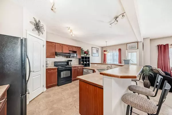 292 Taralake TER NE, Calgary, AB T3J0A1