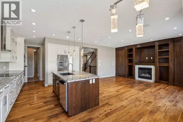 152 Evansborough Way NW, Calgary, AB T3P0M5