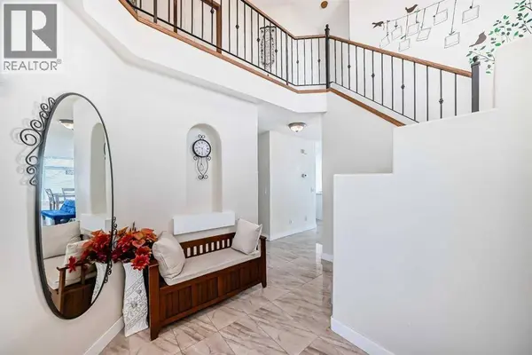 41 Covette Bay NE, Calgary, AB T3K4S9