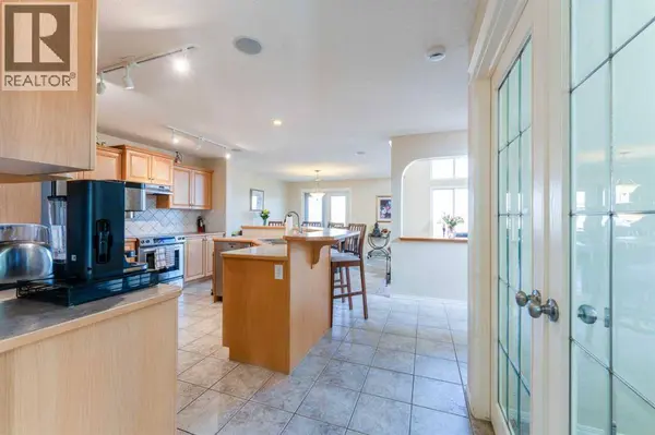 93 Tuscany Meadows Place NW, Calgary, AB T3L2S1