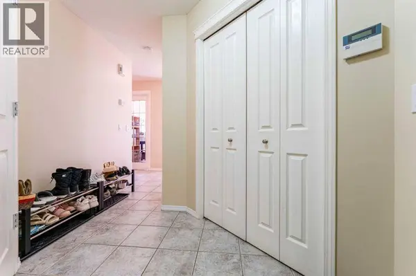 93 Tuscany Meadows Place NW, Calgary, AB T3L2S1