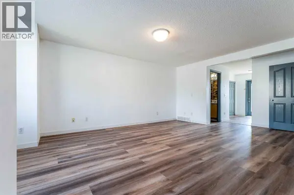2102, 111 Tarawood Lane NE, Calgary, AB T3J5C2