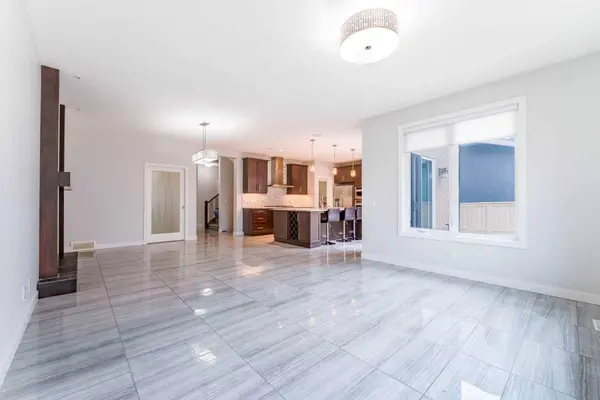 189 Evansridge VW NW, Calgary, AB T3P 0N3