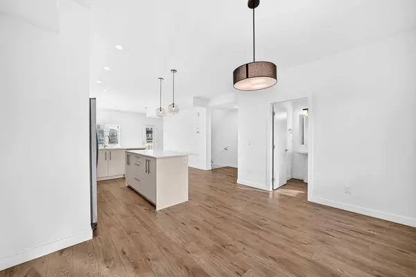 6 Merganser DR W #303, Chestermere, AB T1X 2Y2