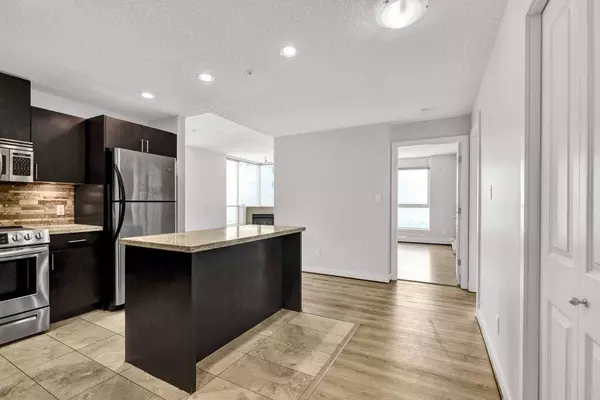 77 Spruce PL SW #2207, Calgary, AB T3C3X6