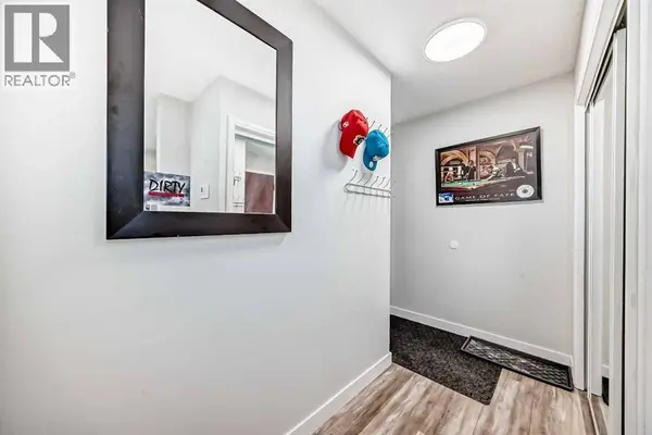 105, 4311 73 Street NW, Calgary, AB T3B2N2