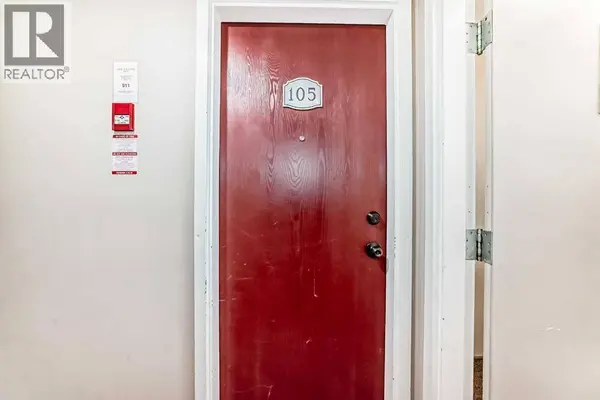 105, 4311 73 Street NW, Calgary, AB T3B2N2