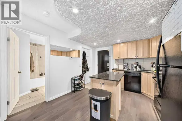 103, 1424 22 Avenue SW, Calgary, AB T2T0R5