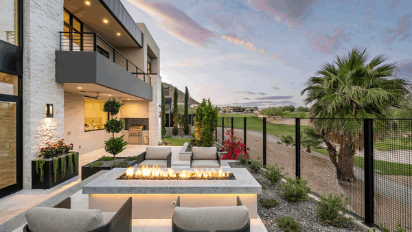 feature image of Luxury Living at the Base of Camelback Mountain