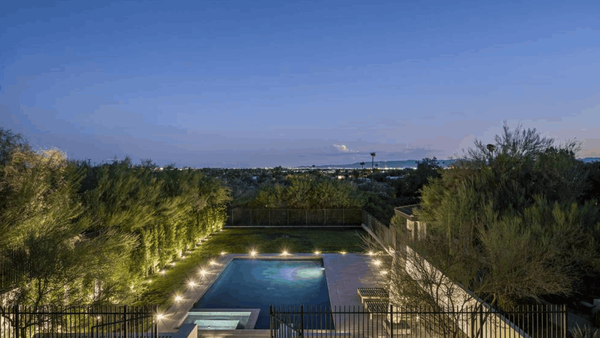 Private Hillside Estate with Sweeping Camelback Views in Paradise Valley,Silverleaf Realty