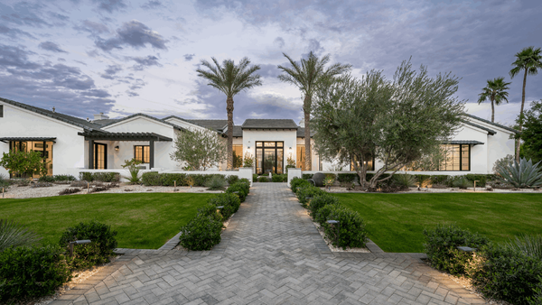 Refined Modern Luxury on Over an Acre in Paradise Valley,Silverleaf Realty