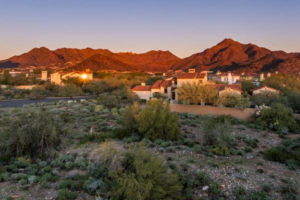 feature image of A Rare Opportunity to Build in Silverleaf’s Prestigious Horseshoe Canyon