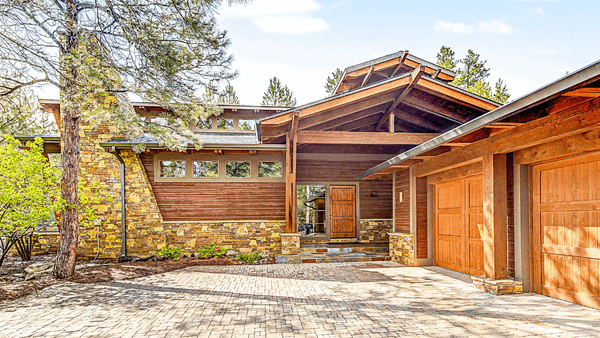feature image of Architectural Excellence Meets Mountain Luxury in Forest Highlands