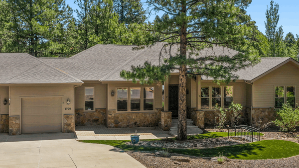 feature image of Thoughtfully Designed Luxury in Flagstaff's Continental Country Club