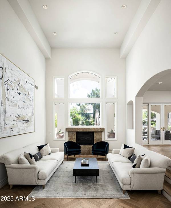 7475 E JACKRABBIT Road, Scottsdale, AZ 85250