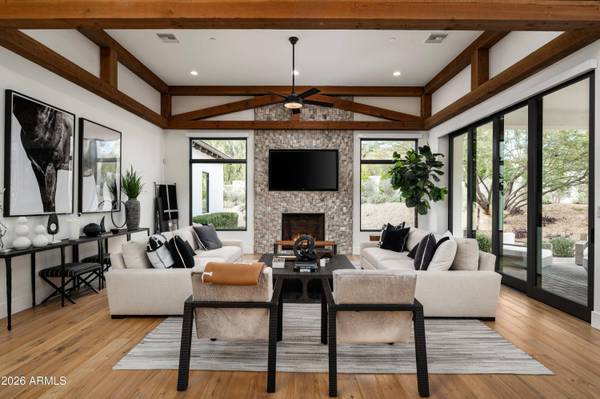 6109 N 33rd Street, Paradise Valley, AZ 85253