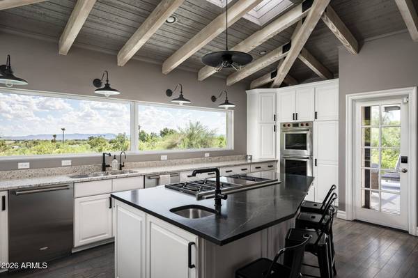 3977 E Paradise View Drive, Paradise Valley, AZ 85253