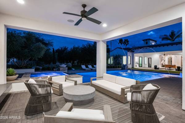 6109 N 33rd Street, Paradise Valley, AZ 85253