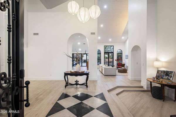 5301 E YUCCA Street, Scottsdale, AZ 85254