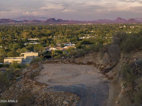 6041 E FOOTHILL Drive N, Paradise Valley, AZ 85253
