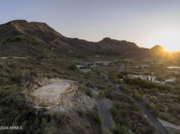 6041 E FOOTHILL Drive N, Paradise Valley, AZ 85253