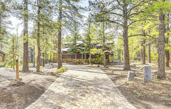 3277 DICK HEVLY --, Flagstaff, AZ 86005