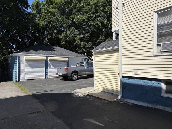28 Haslet St, Boston, MA 02131